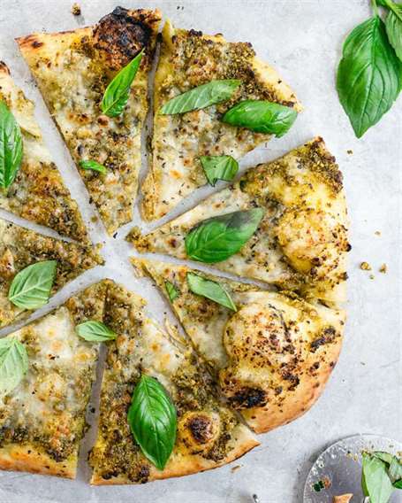 Mọi thứ pizza húng quế