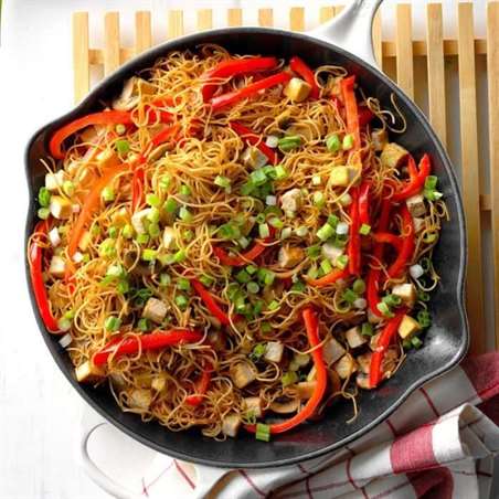 Đậu phụ chow mein