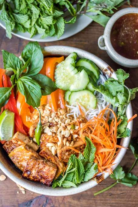 Bún chay chay gỏi cuốn