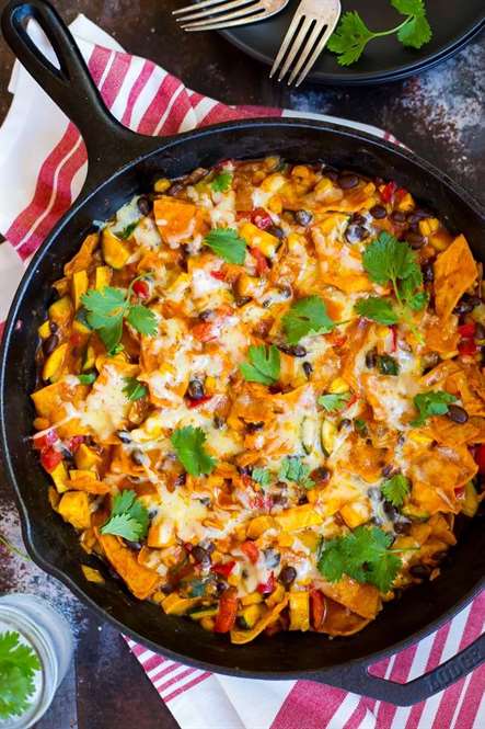 Một nồi bếp trên enchiladas phong cách mùa hè 3389