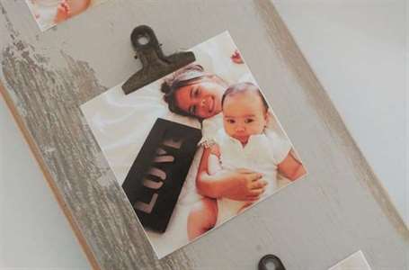 diy-repurposed-photo-display