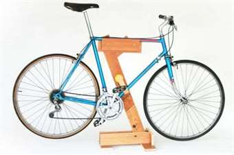 Giá để xe đạp tự làm bằng gỗ