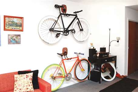 Tự làm chỗ để xe đạp trên tường