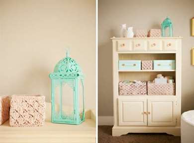 1643205386 24 Pink and Peach Girls Nursery by Design Loves Chi tiet