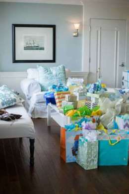 1643279374 565 Blue and Yellow Baby Boy Shower cua Bob Gail Su