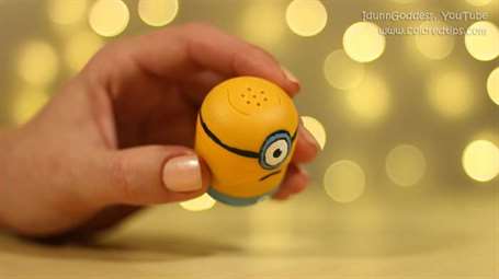 Kinder egg minion shakers