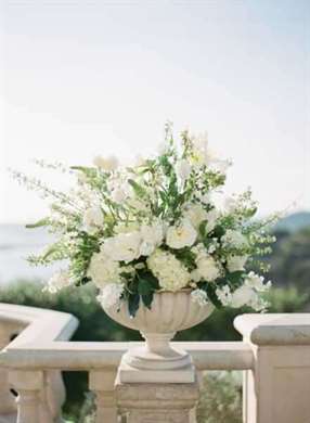 1643405217 901 White Whimsical Wedding cua Taylor Lord