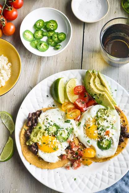 Huevos rancheros tacos