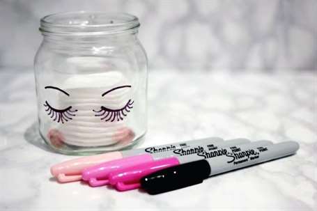 19 hũ đựng đồ trang điểm sharpie