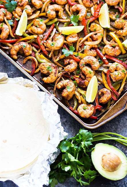 Món tôm áp chảo fajitas