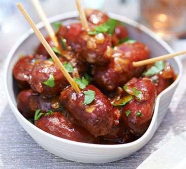 Chorizo ​​xào rượu vang đỏ