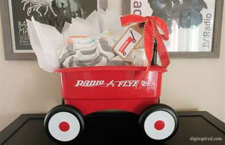 Y tuong gio qua Little Red Wagon