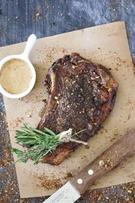 Ribeye với sốt truffle tỏi đen