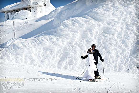 1643723678 845 Gondola Ride Elopement