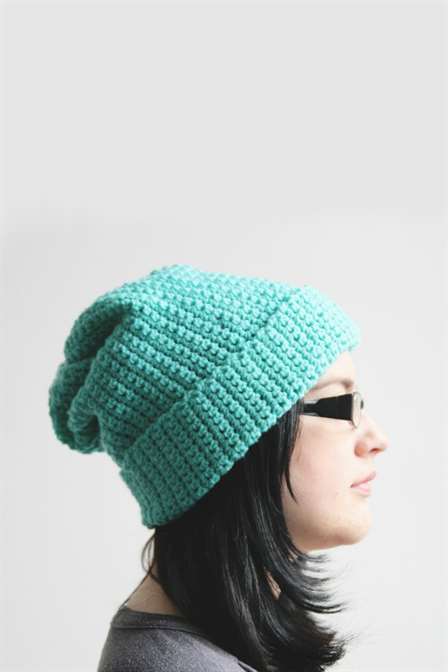 diy-easy-crochet-ribber-hat-beginner-profile