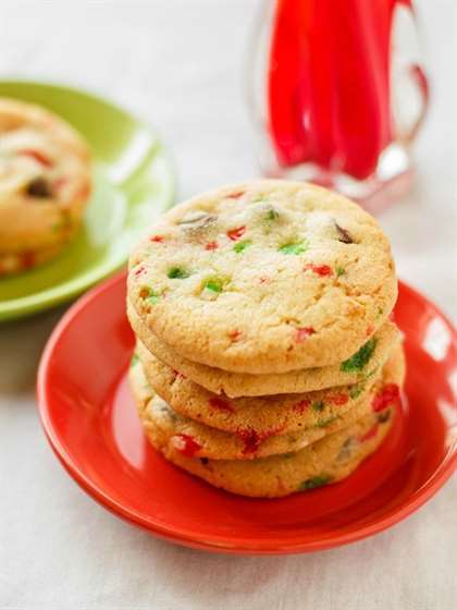 crushed candy cane chocolate chip cookies.jpg