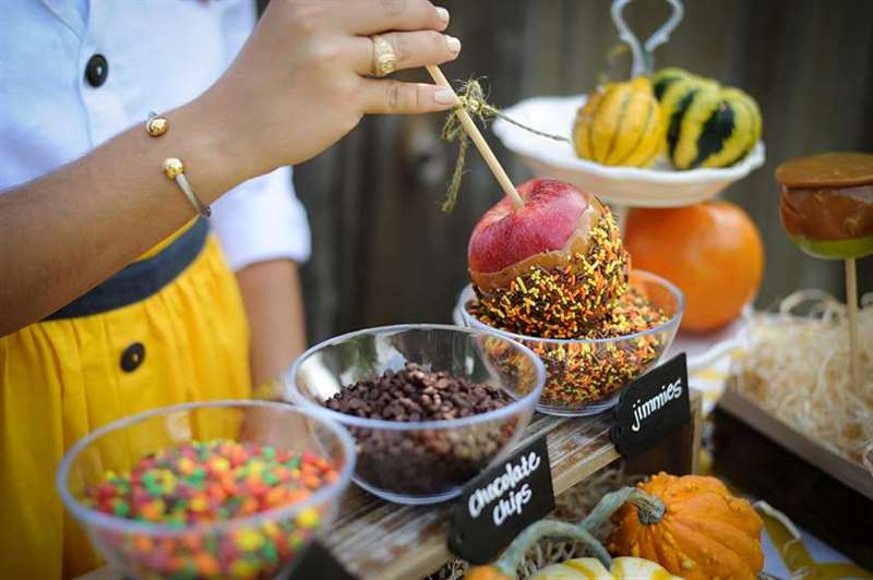 Caramel Apple Bar