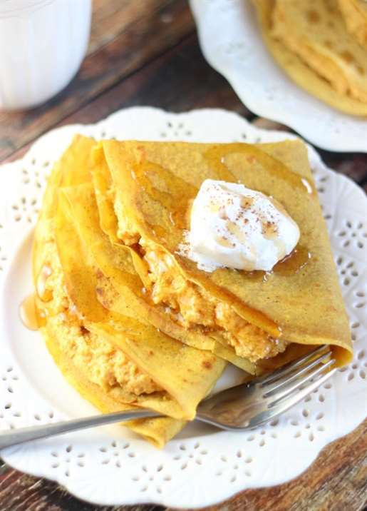 Bánh crepe bí ngô với nhân bánh pho mát bí ngô 16 737x1024