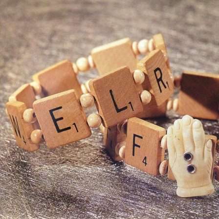 DIy Scrabble Bracelet