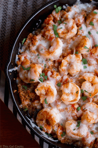 Cajun tôm quinoa hầm