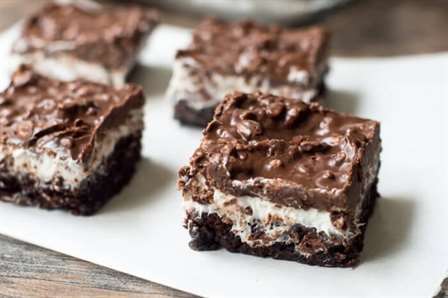 Brownie marshmallow crunch thanh