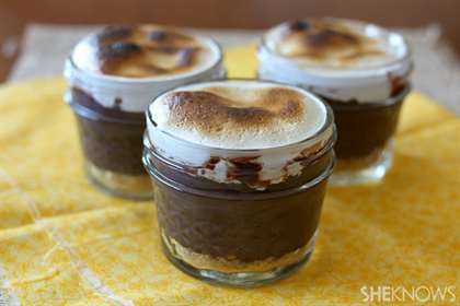 Mason jar s'mores