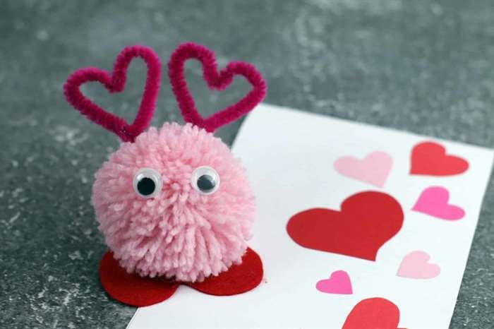 Mầm non đồ thủ công valentine pom pom quái vật