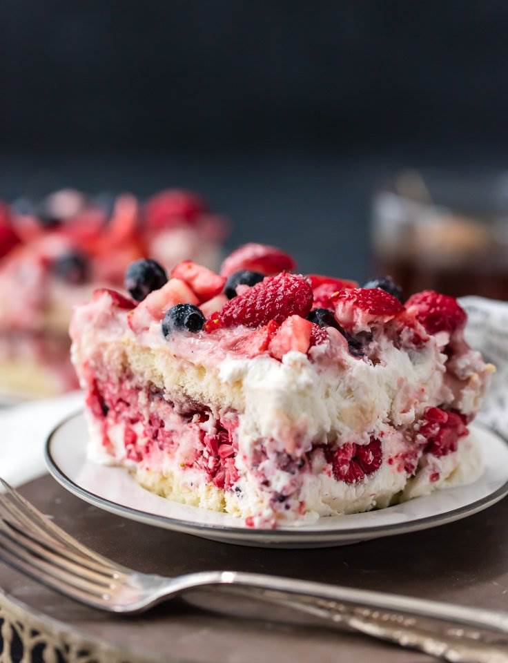 Triple Berry Tiramisu - Món tráng miệng có ngày cho Ngày lễ tình nhân