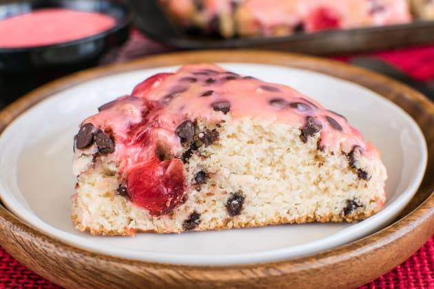 Chocolate Chip Cherry Scones - Ý tưởng bánh Valentine