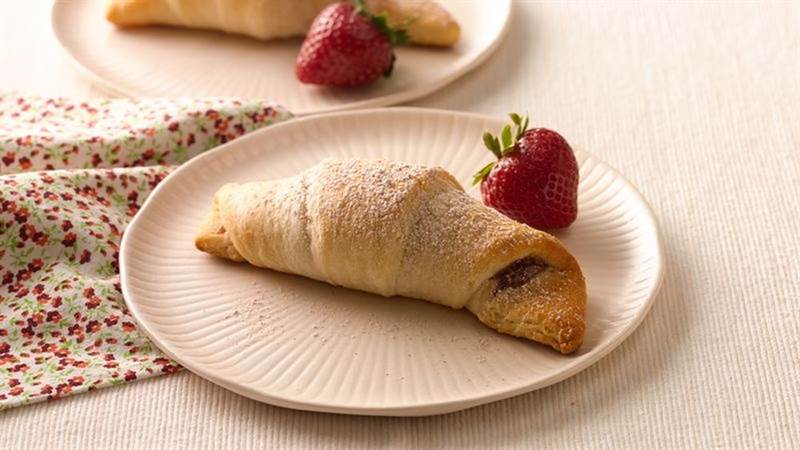 Caramel quế dâu tây crescents dâu tây valentine 