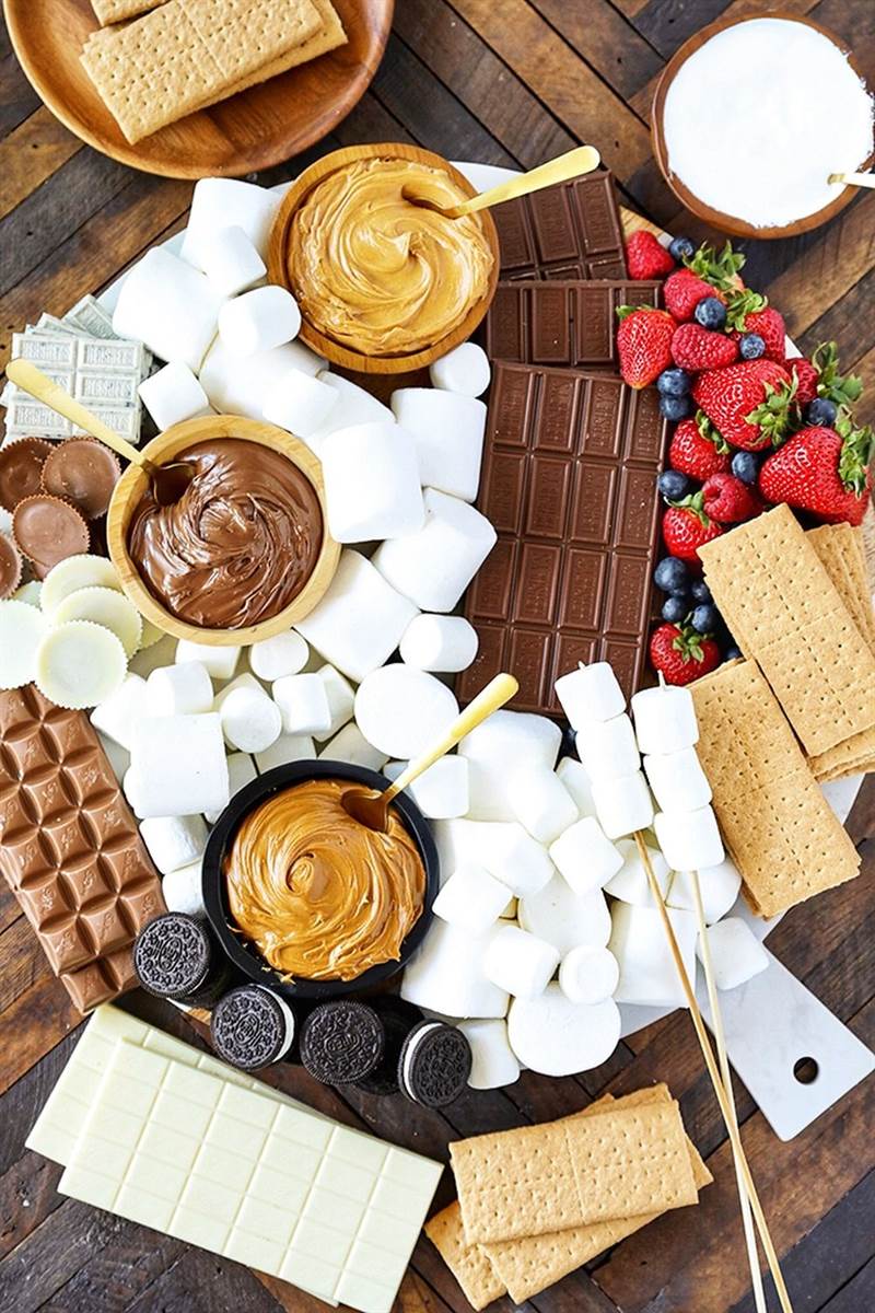 S'mores bảng món tráng miệng ngày lễ tình nhân edibles