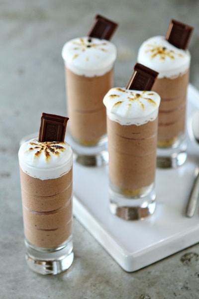 S'mores tráng miệng bắn súng