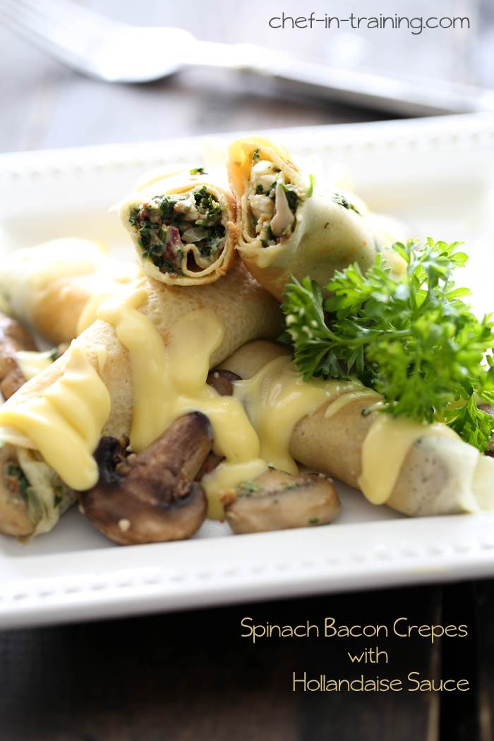 Bánh crepe thịt xông khói cải bó xôi