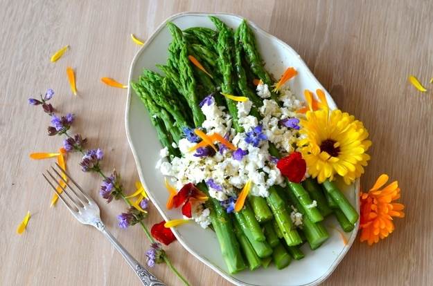 asparagus goat cheese and flowers with orange vinaigrette.jpg