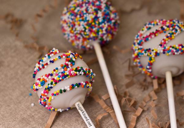 Funfetti cakepops