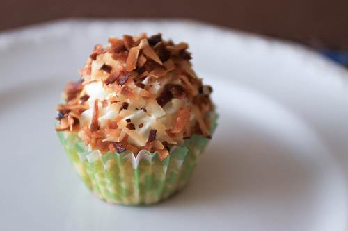 Bánh cupcake chanh dừa