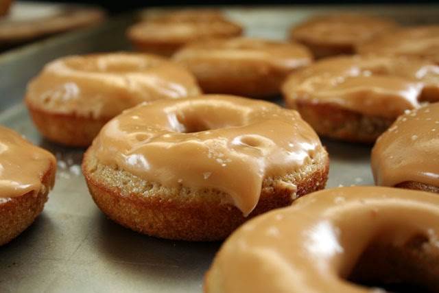 Salted_Caramel_Apple_Cider_Donuts