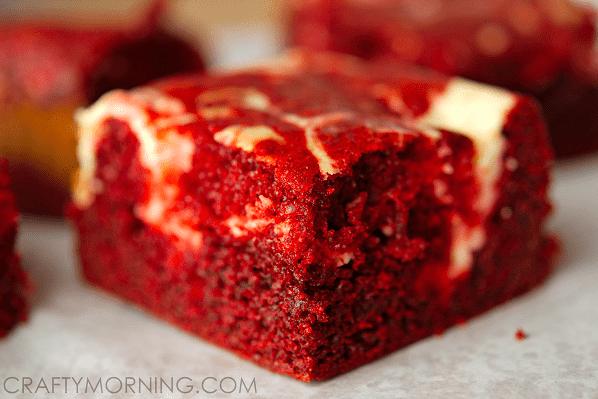 Red Velvet Cheesecake Brownie - Công thức nấu ăn ngày lễ tình nhân