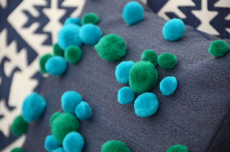 Diy pom pom ném gối cuối cùng 3