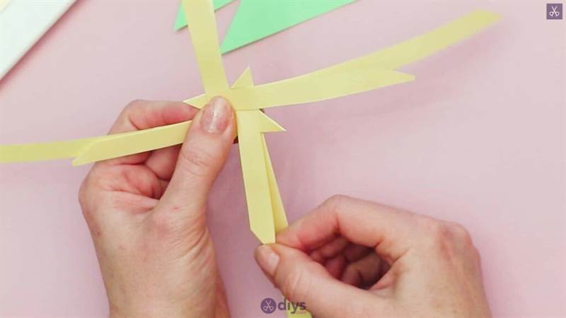 Tự làm nghệ thuật gấp giấy origami bước 6