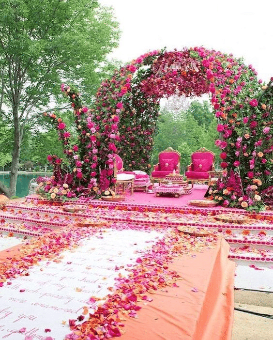  Trang trí đám cưới bằng hoa hồng 