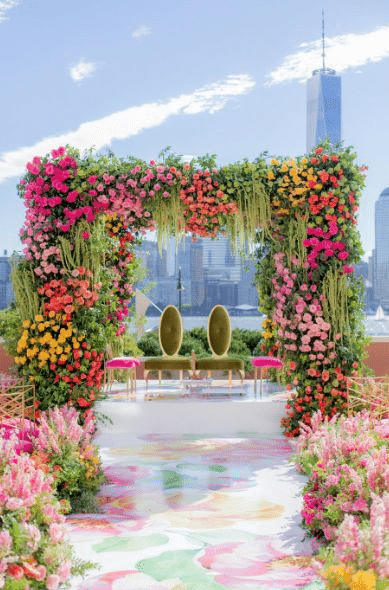 Trang trí đám cưới Mandap với nhiều hoa 